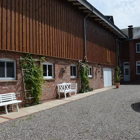 Der Schwalbenhof Tetenbull